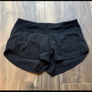 Lululemon Speed Up Low Rise Lined Short Size 4